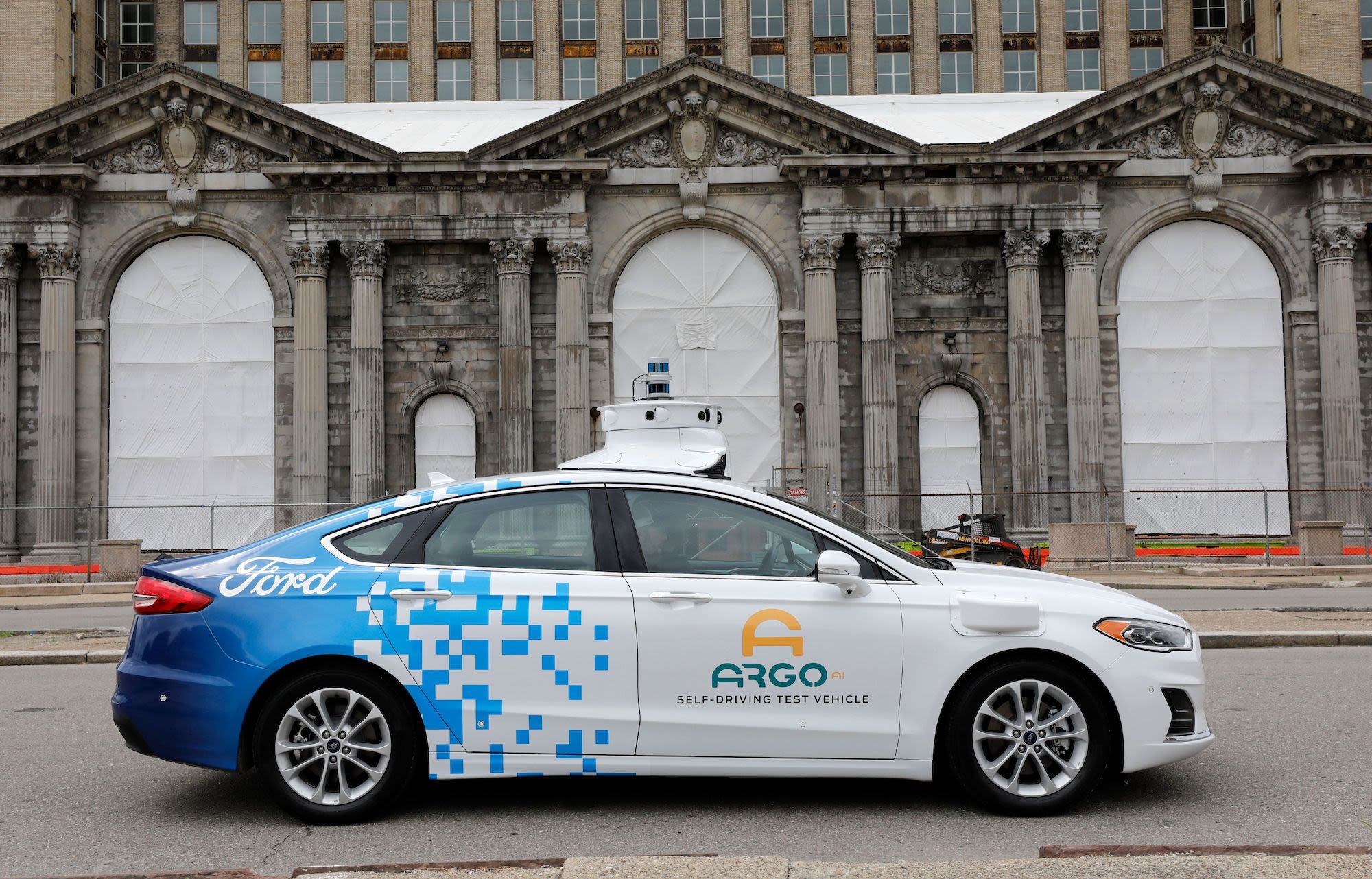 Ford Announces Major Investment in Autonomous Driving Technology
